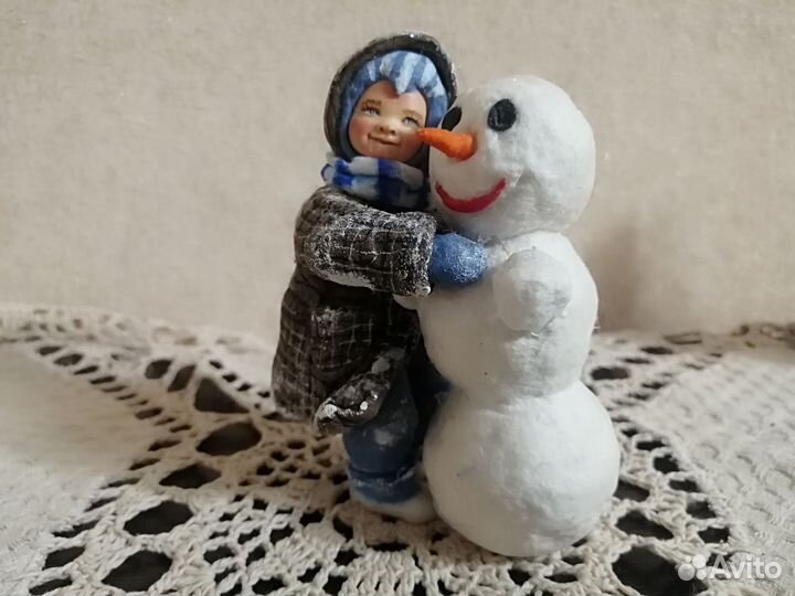 Малыш и снеговик