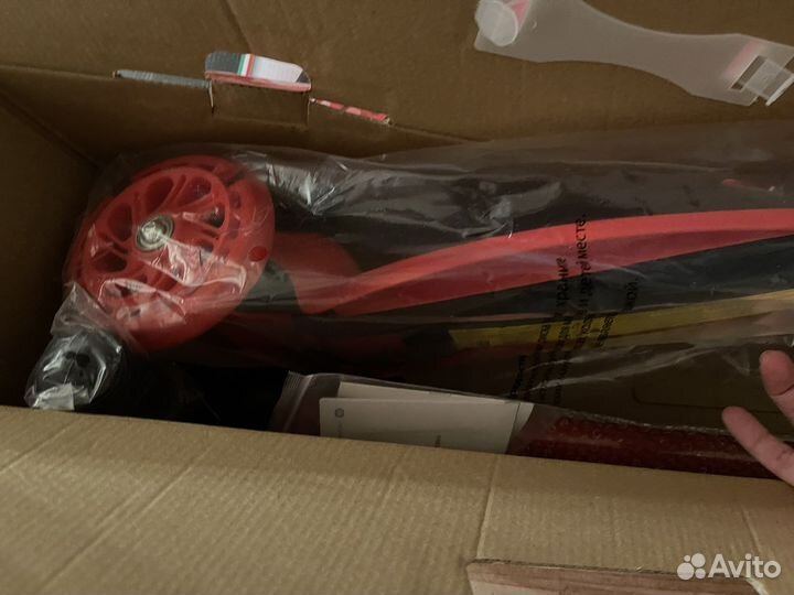 Ferrari Самокат взрослый и самокат детский