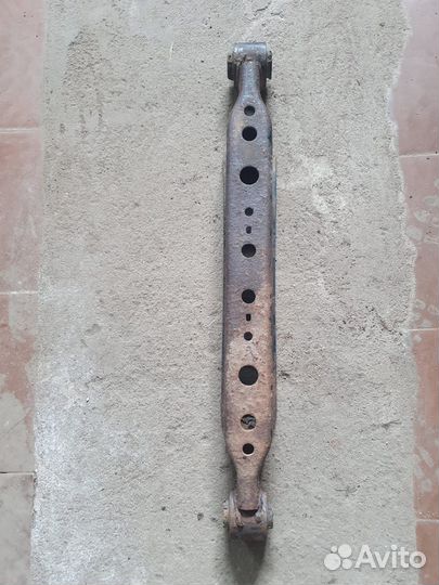 Рычаг задний нижний поперечный nissan