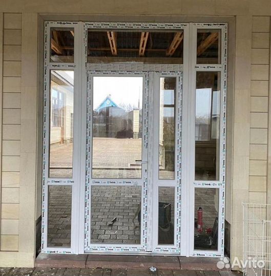 Пластиковые окна двери