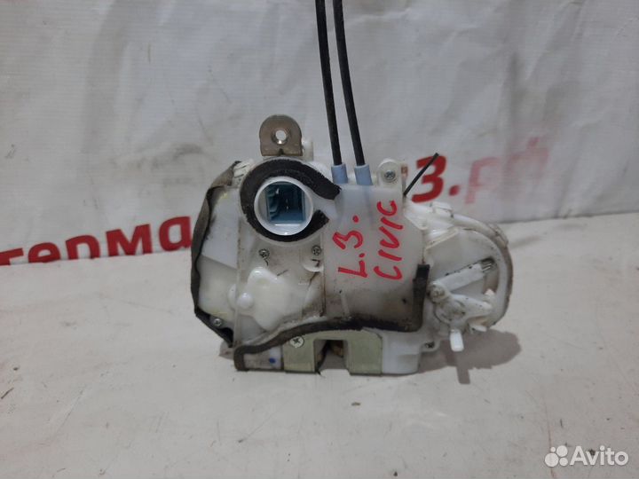 Замок двери задний левый Honda Civic viii