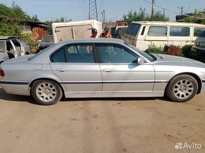 Фары на бмв е38 рейсталинг