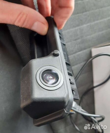 Камера заднего вида с омывателем polo седан