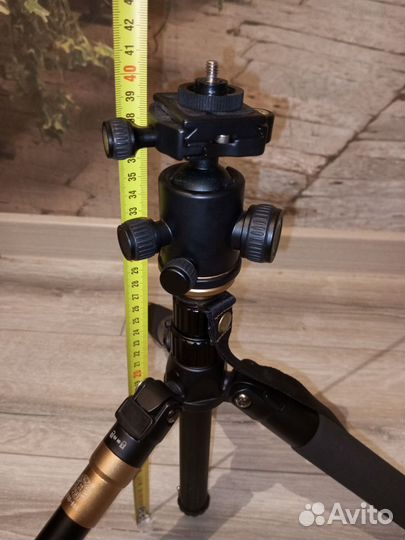 Штатив для фотоаппарата