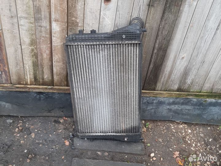 Радиатор интеркулера Фольксваген Пассат B6 Б6 2.0D