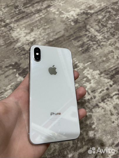 iPhone X, 64 ГБ