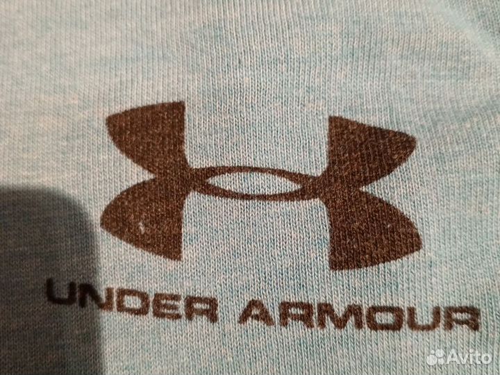 Футболка с капюшоном under armour