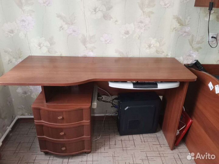 Компьютерный стол бу