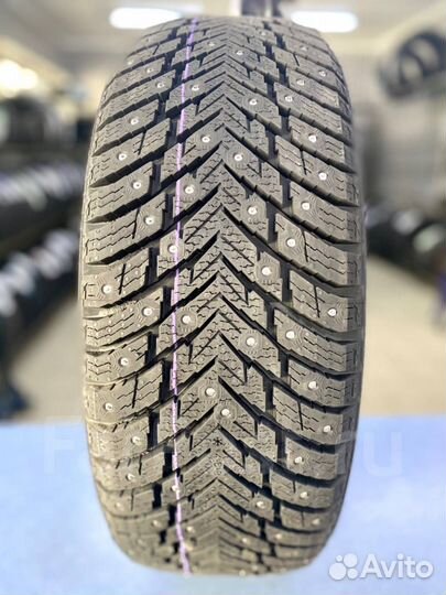 Nokian Tyres Hakkapeliitta 10p SUV 275/40 R20