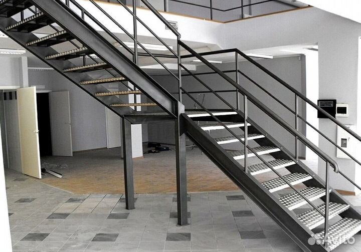 Металлическая лестница дизайн 5539