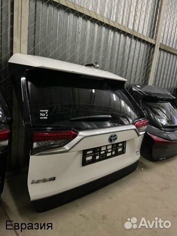 Крышка багажника Toyota Rav 4 кузов 50