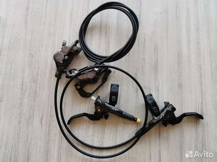 Тормоза Shimano Deore XT калипер BR-M8120 BL-M8100