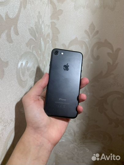 iPhone 7, 32 ГБ