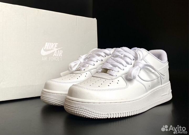 Nike Air Force 1 White