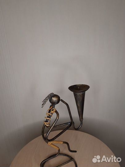 Продам подсвечник «Саксофонист»