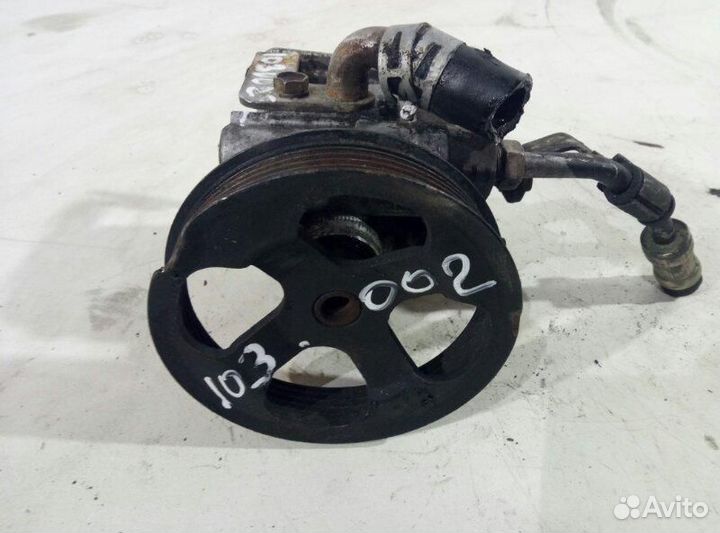 Насос гидроусилителя руля Toyota RAV4 32100