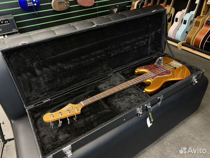 Кейс для бас гитары (Новый)