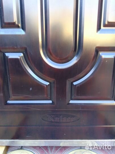 Металическая входная китайская дверь б/у