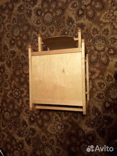 Столик для кормления деревянный