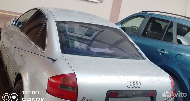 Audi A6 2.4 AT, 1999, битый, 300 000 км