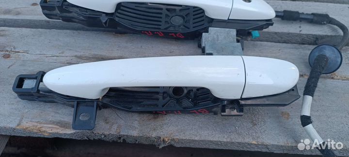 Ручка двери передней Мазда 3 бл BL