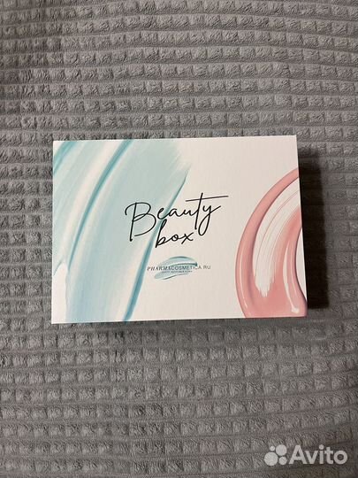 Бокс миниатюр и пробников для проблемной кожи