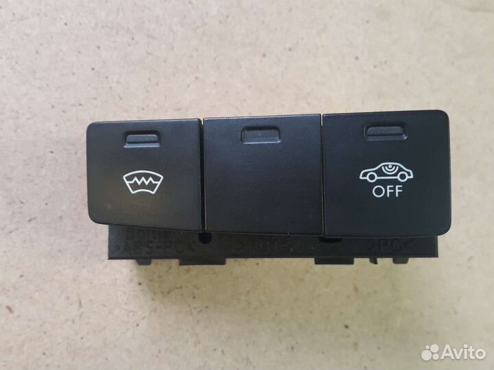 Кнопки обогрева стекла Citroen C4 B7 седан