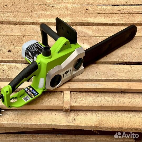 Электрическая цепная пила Greenworks GCS1840