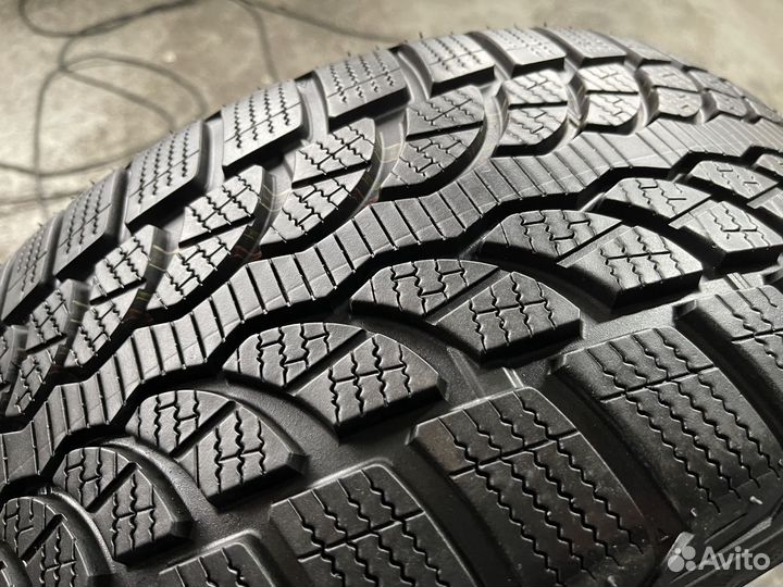 Bridgestone Blizzak LM-32 225/40 R18