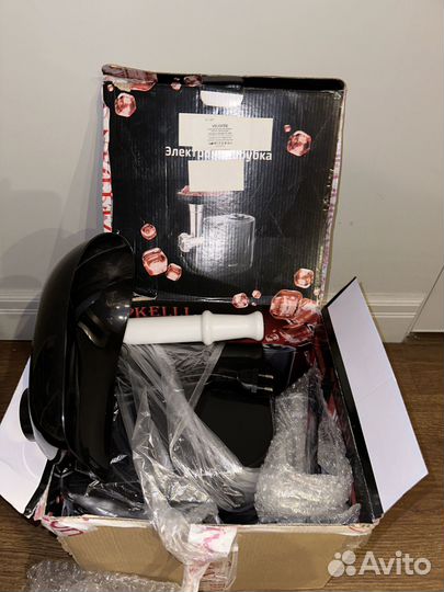 Мясорубка Viconte VC-301, черный/серебристый