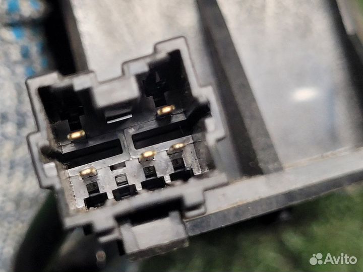 Селектор раздатки на Mitsubishi Pajero 3