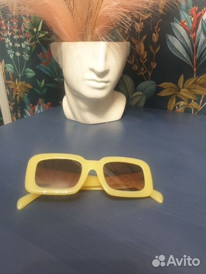 Солнцезащитные очки hm