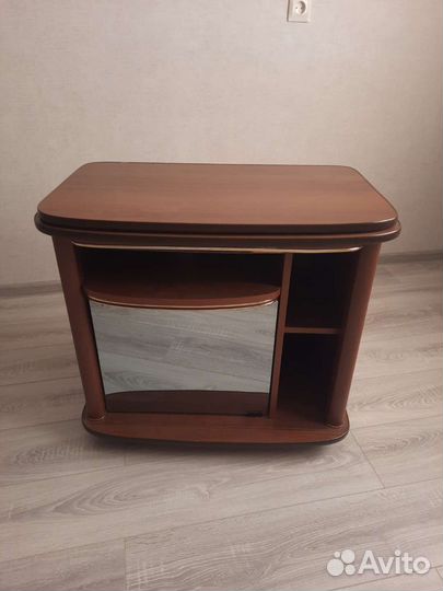 Тумба под телевизор