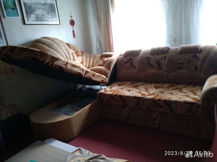 Продам угловой диван бу
