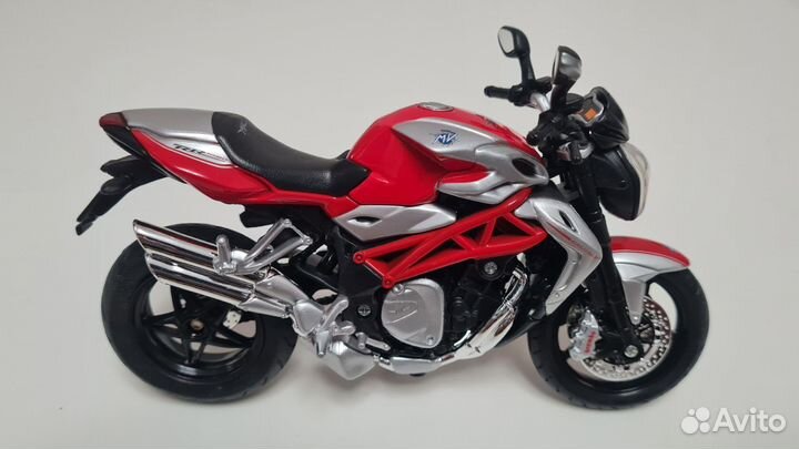 Модель мотоцикла Maisto MV Agusta Brutale 1090RR