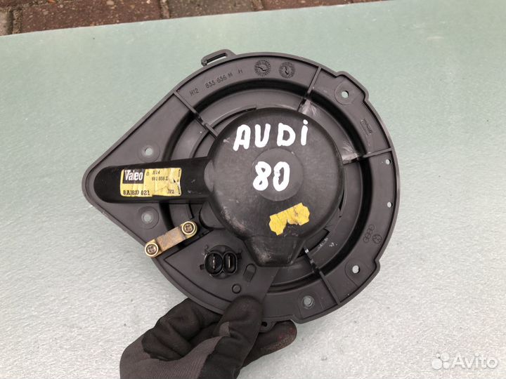 Моторчик печки на Audi 80 B4