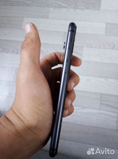iPhone 8