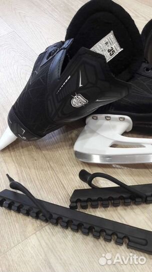 Коньки хоккейные