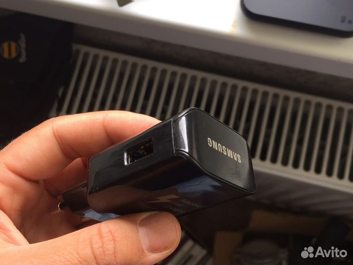 Беспроводная зарядка samsung