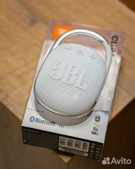 Портативная колонка JBL Clip 4