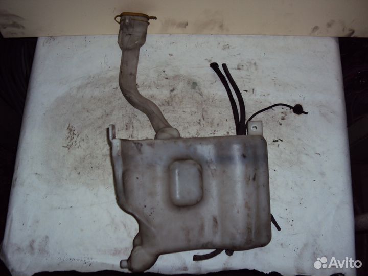 Бачок омывателя Мерседес w203