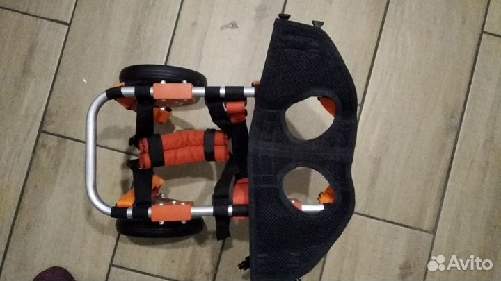 Коляска для животных с ограниченными возможностями