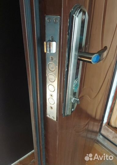 Вскрытие замков / Замена замков, личинки / Ремонт