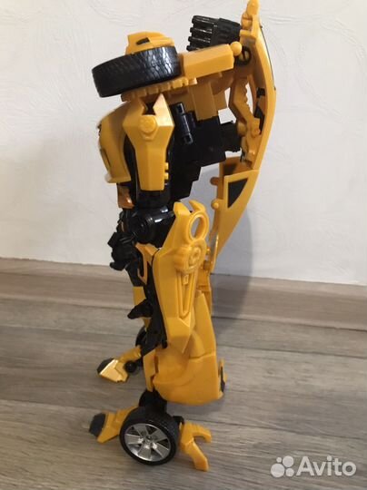 Трансформер Бамблби