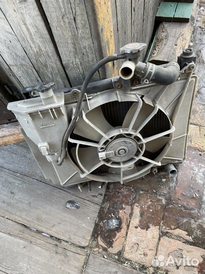 Радиатор Toyota raum 2003-2011