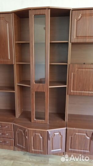 Стенка в гостиную