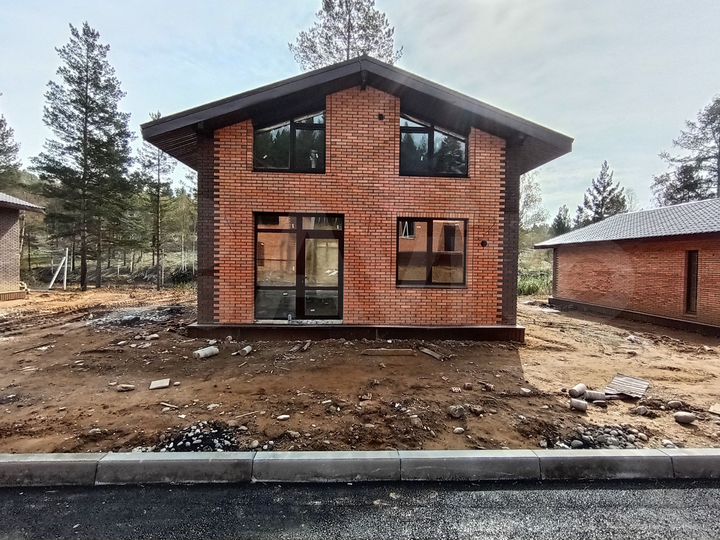 Дом 133 м² на участке 5 сот.