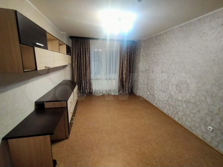 2-к. квартира, 63 м², 3/17 эт.