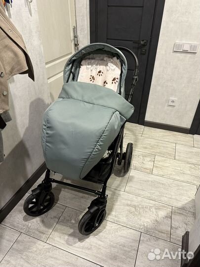 Коляска 2 в 1 Pituso