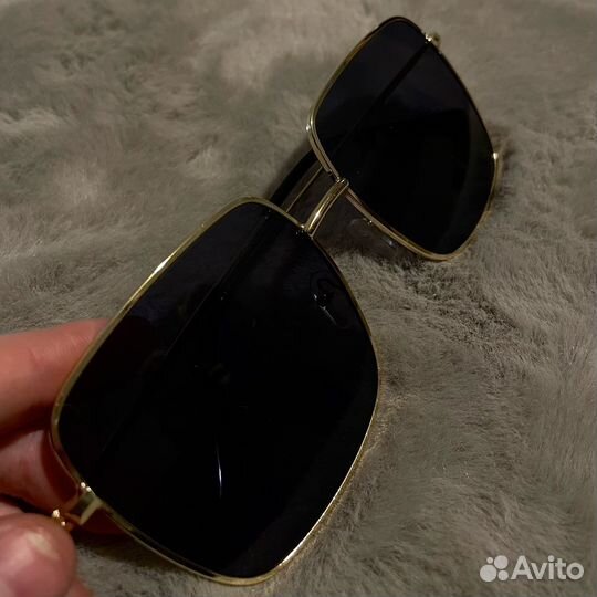 Солнцезащитные очки